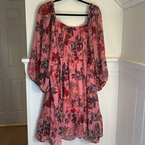 Torrid Mini Chiffon Square Neck Tiered Dress in Alexis Floral Pink size … - Picture 10 of 10